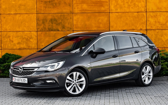 Opel Astra cena 42900 przebieg: 137000, rok produkcji 2016 z Radom małe 742